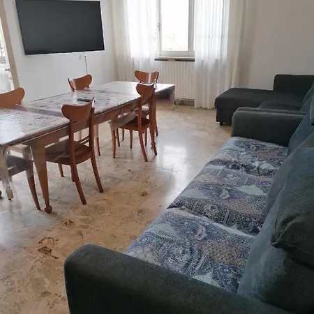 Appartamento Casa Rosy - Con Terrazza A 2 Passi Dal Lago *