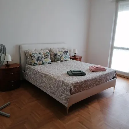 Casa Rosy - Con Terrazza A 2 Passi Dal Lago *