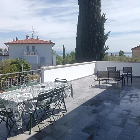 Casa Rosy - Con Terrazza A 2 Passi Dal Lago Sirmione